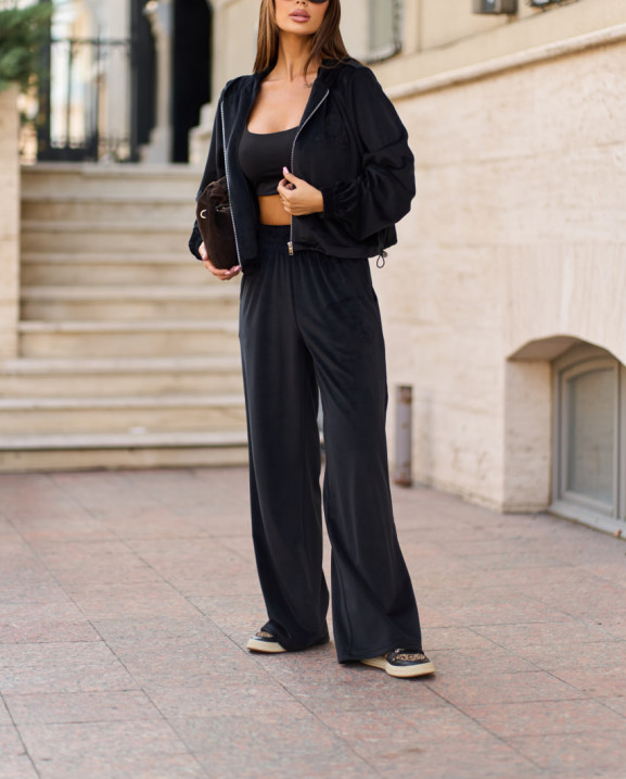 93 Спортивний костюм з велюра на затяжках з вишивкою